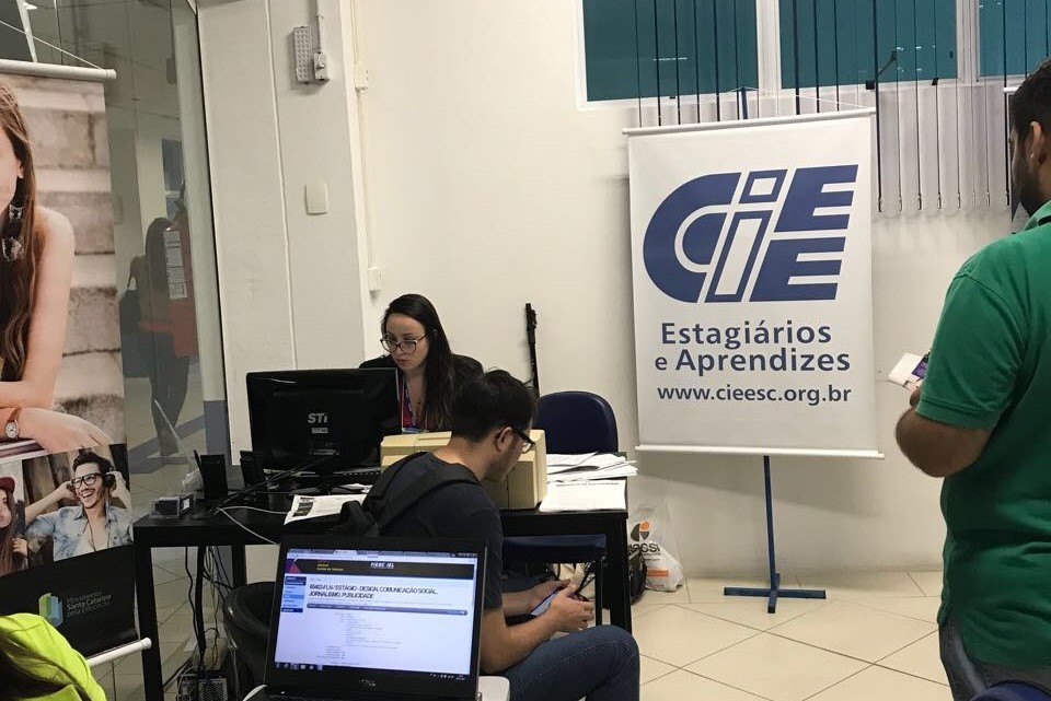 CIEE São José marca presença na Feira de Estágios e Empregos da Estácio