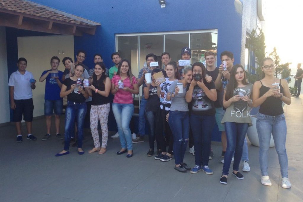 Aprendizes do CIEE Chapecó usam criatividade para confecção de cofres