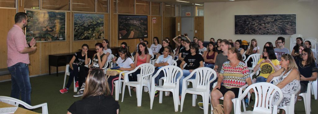 31 estagiários da Prefeitura de Cunha Porã são acompanhados