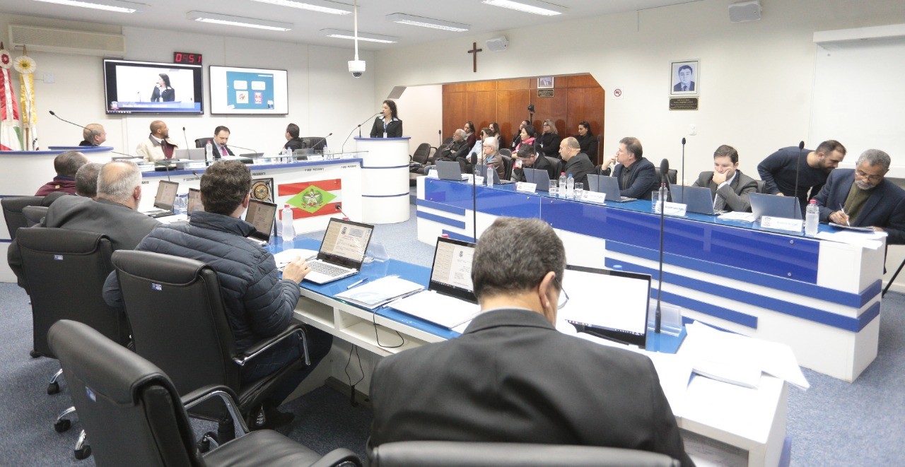 Relatório de Atividades de 2017 é apresentado na Câmara de Vereadores de Tubarão
