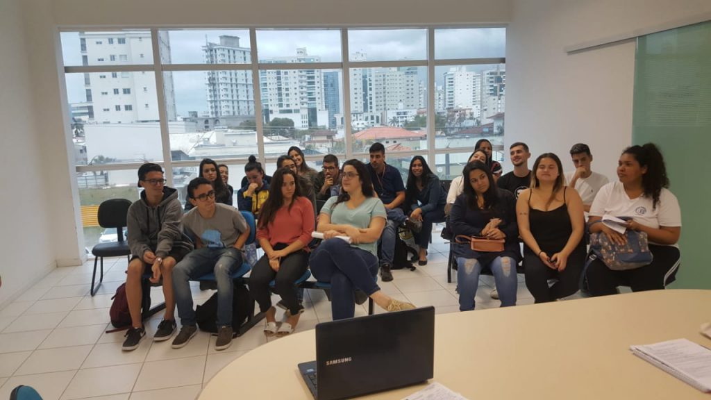 Estagiários da Prefeitura de Itapema recebem acompanhamento do CIEE Itajaí