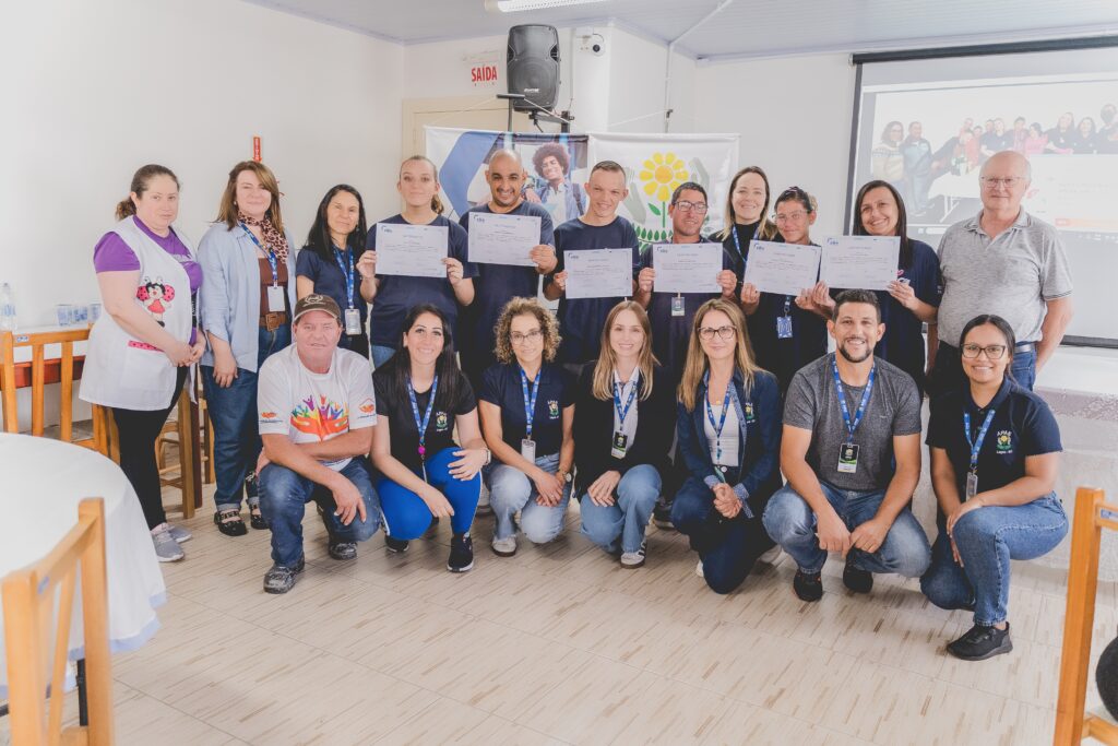 CIEE/SC forma jovens PCDs em Lages